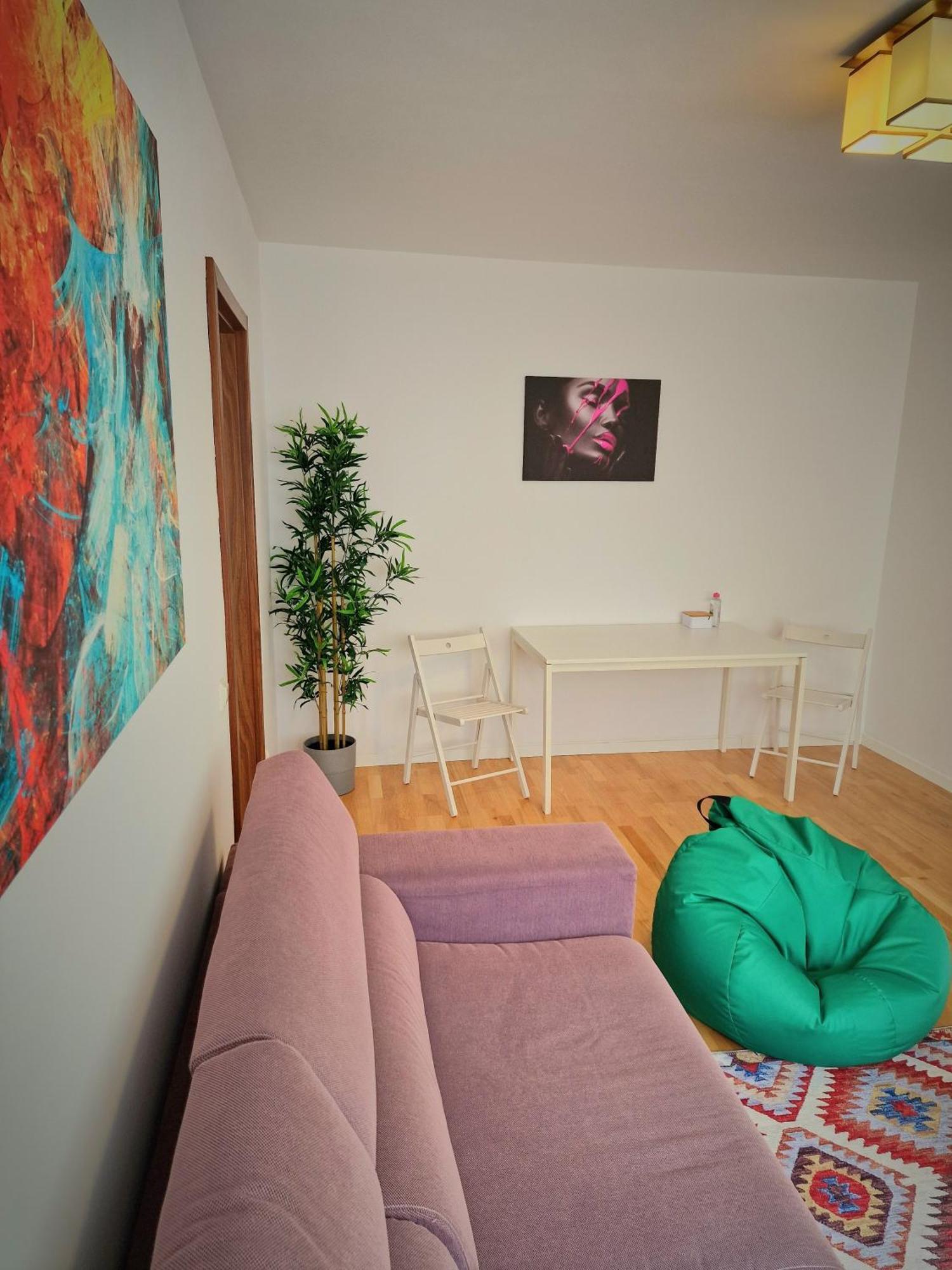 Old Town Central Oasis - Secured Parking Nearby - Self Check In - Metro Station At 1Min بوخارست المظهر الخارجي الصورة