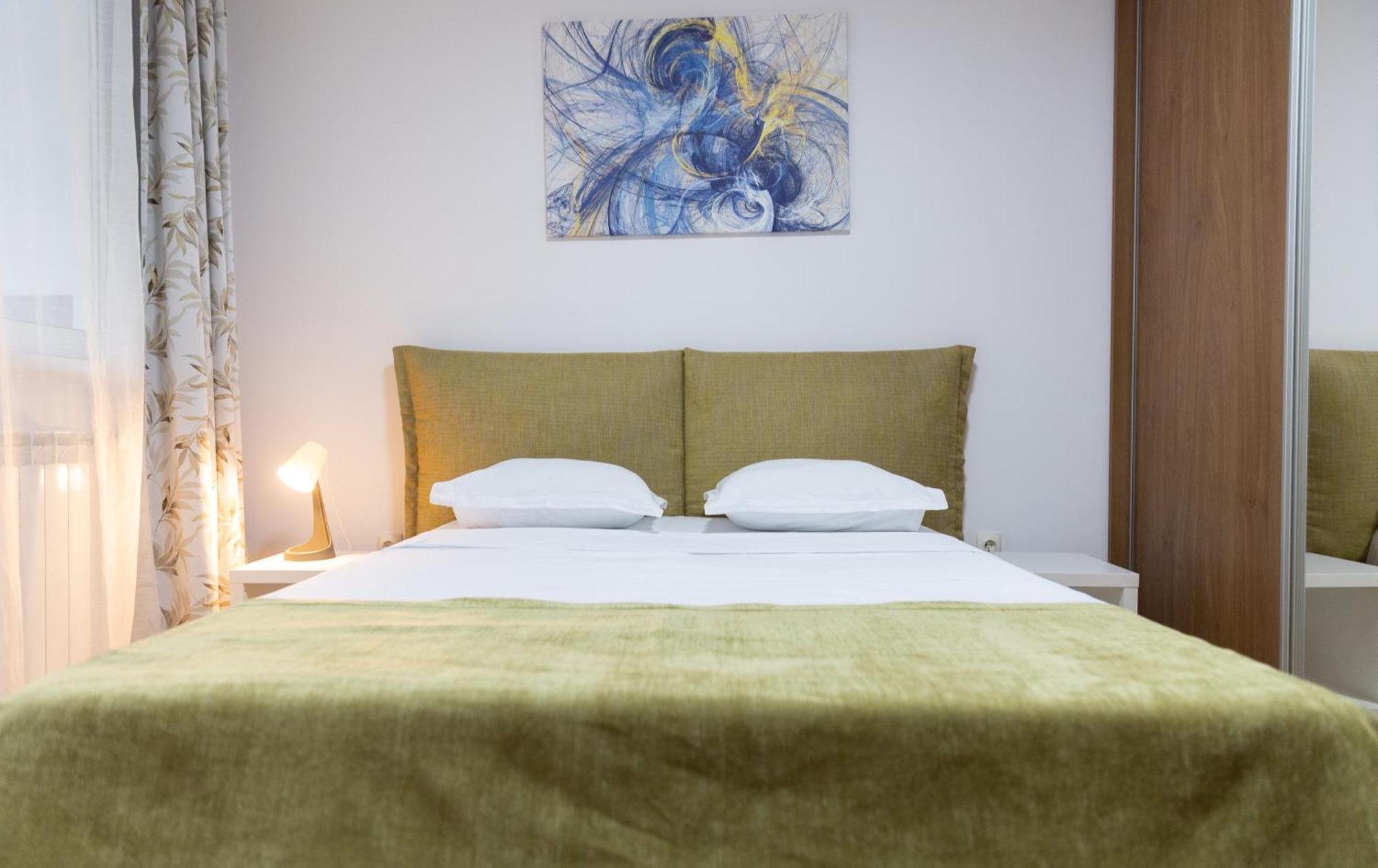 Old Town Central Oasis - Secured Parking Nearby - Self Check In - Metro Station At 1Min بوخارست المظهر الخارجي الصورة